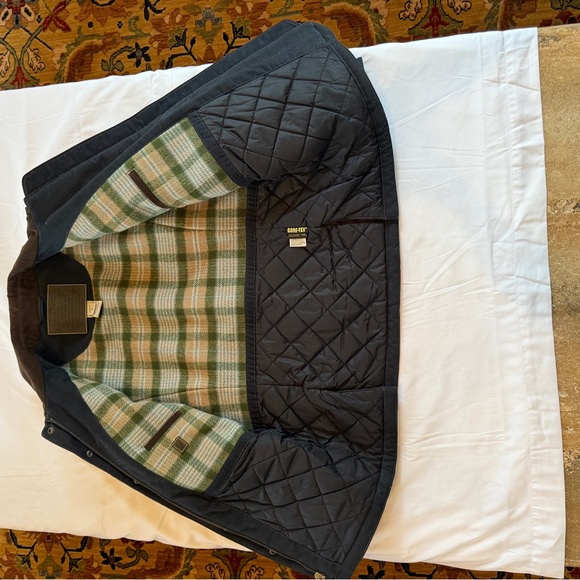 L.L. Bean Women's Navy and Brown Quilted Barn Coat - Picture 3 of 4